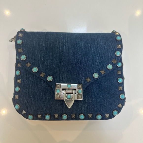 Valentino Garavani Rockstud Rolling Small Denim Guitar-Strap Cross Body Bag - Picture 2 of 4